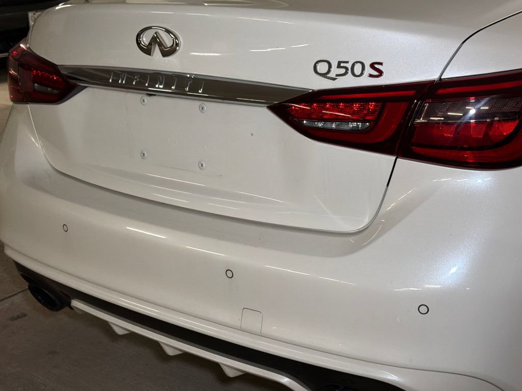 Used 2018 INFINITI Q50 Red Sport 400 w/ Cargo Package (L95) RWD image 5