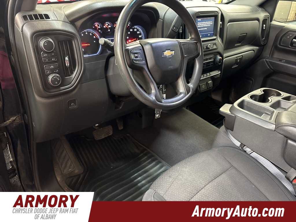 Used 2020 Chevrolet Silverado 1500 Custom w/ Custom Value Package image 10