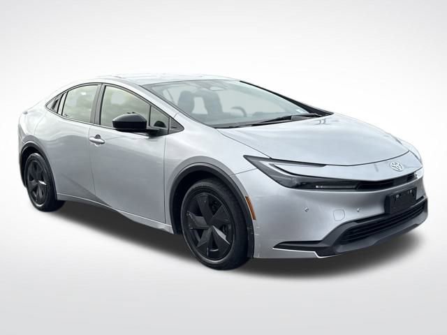 Used 2024 Toyota Prius Limited image 8