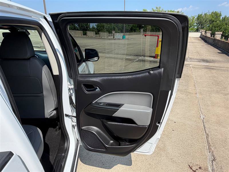 Used 2018 Chevrolet Colorado LT w/ Luxury Package, Chrome RWD image 39