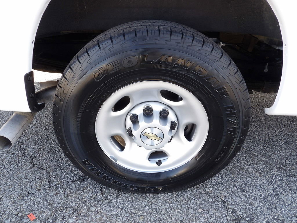 Used 2024 Chevrolet Express 3500 LS image 58