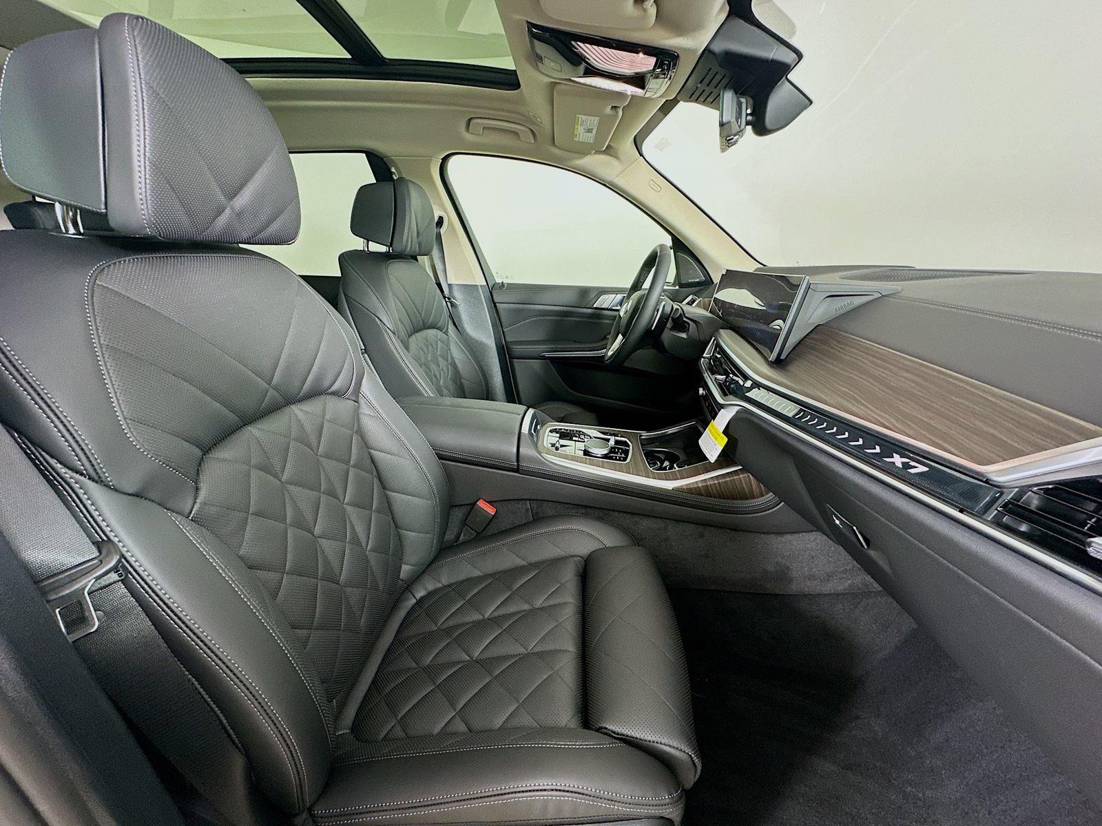 New 2027 BMW X7 xDrive40i w/ Premium Package AWD/4WD image 43