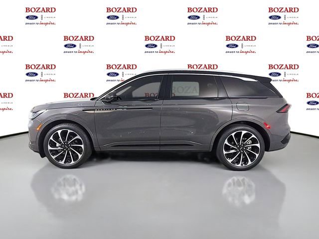 Certified 2025 Lincoln Nautilus Black Label image 5