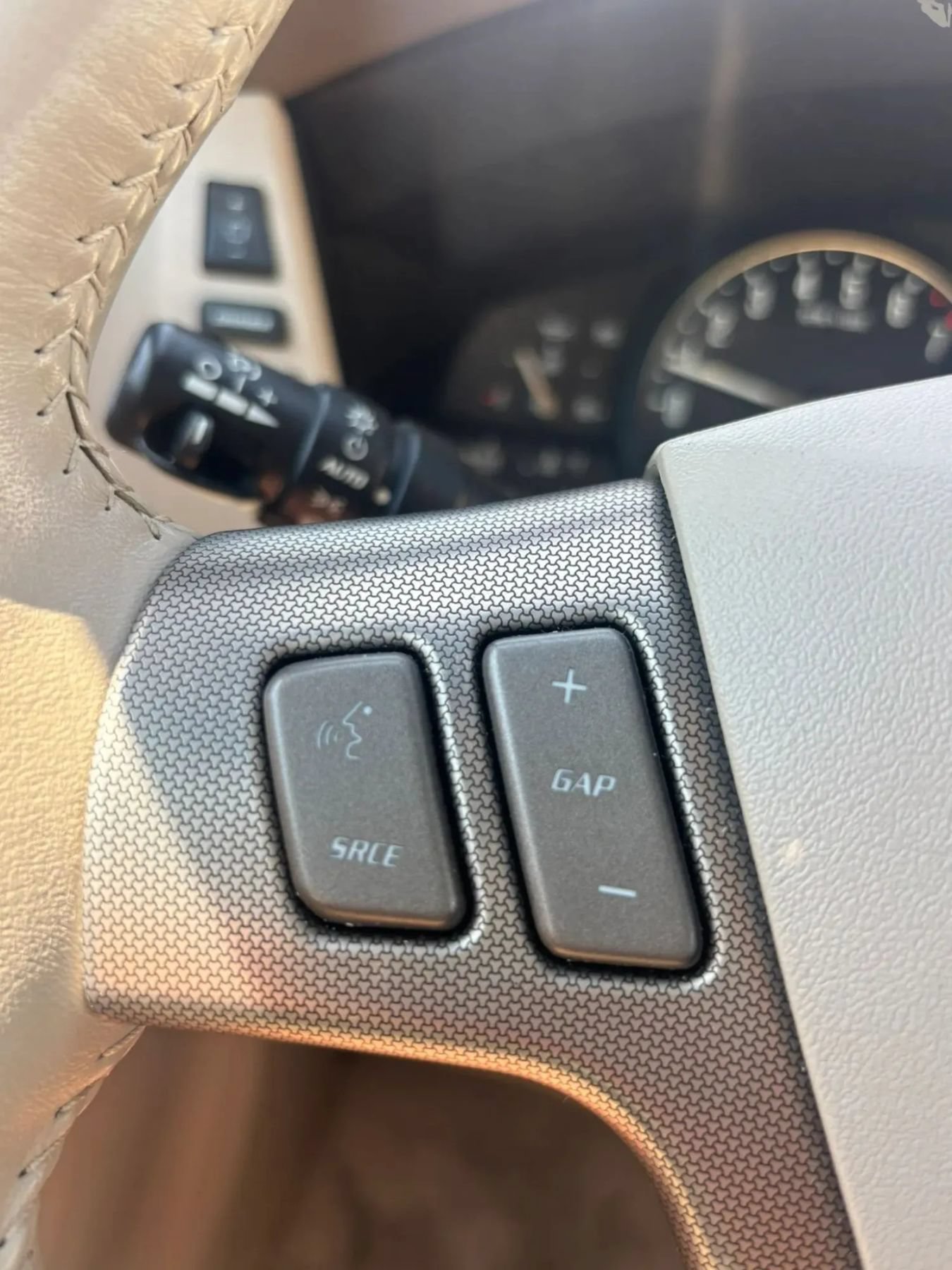 Used 2005 Cadillac XLR RWD image 15