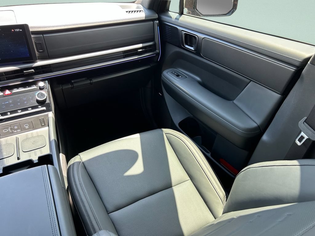 Certified 2026 Hyundai Santa Fe Calligraphy FWD image 19