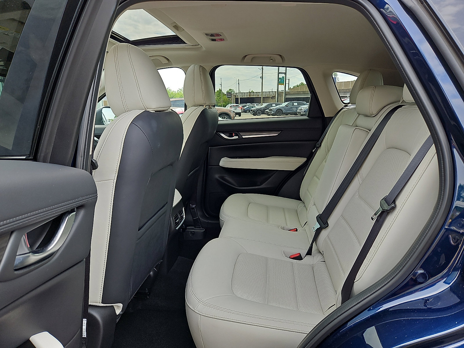 Used 2023 MAZDA CX-5 AWD 2.5 S w/ Premium Package image 10