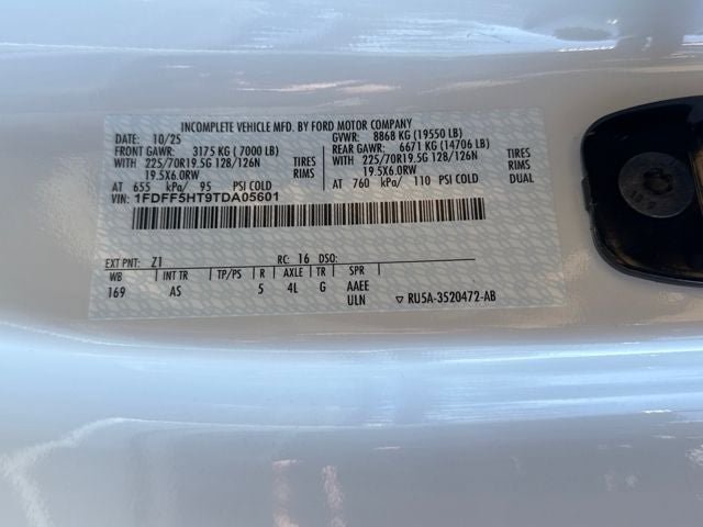 New 2026 Ford F550 4x4 Regular Cab Super Duty image 27