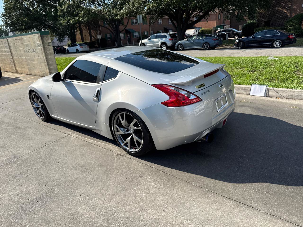 Used 2014 Nissan 370Z Coupe w/ Sport Package RWD image 11