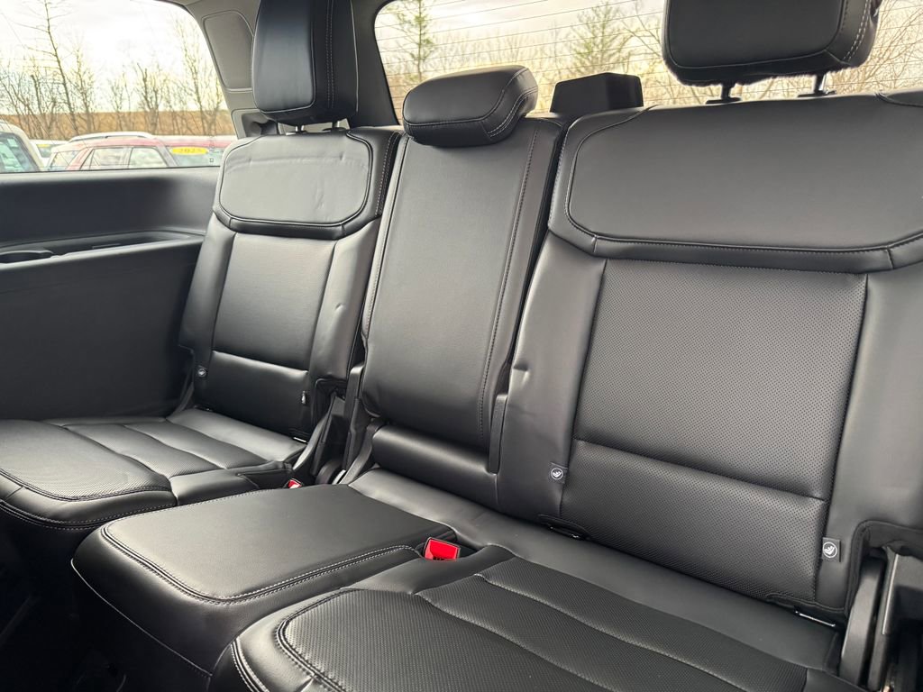 Used 2025 Ford Expedition Platinum w/ Driver's Package image 45