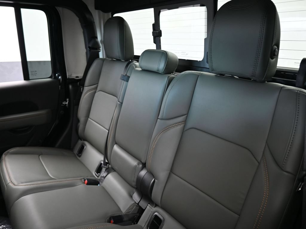 New 2026 Jeep Gladiator Mojave AWD/4WD image 30
