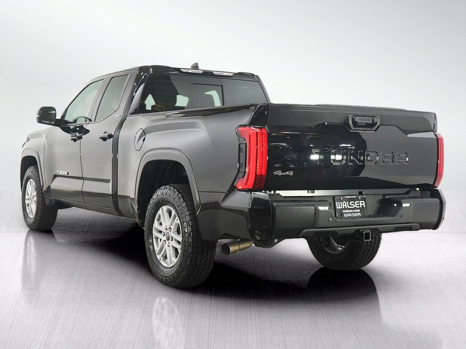 Used 2024 Toyota Tundra SR5 w/ SR5 Premium Package AWD/4WD image 3