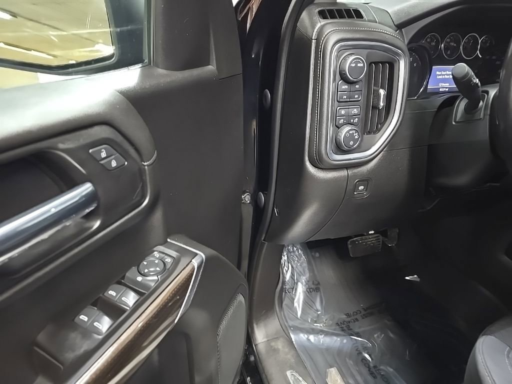 Used 2021 Chevrolet Silverado 1500 LT Trail Boss w/ Bed Protection Package image 27