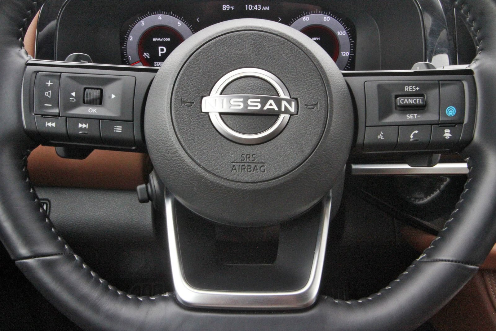 Certified 2025 Nissan Pathfinder Platinum w/ Cargo Package FWD image 18