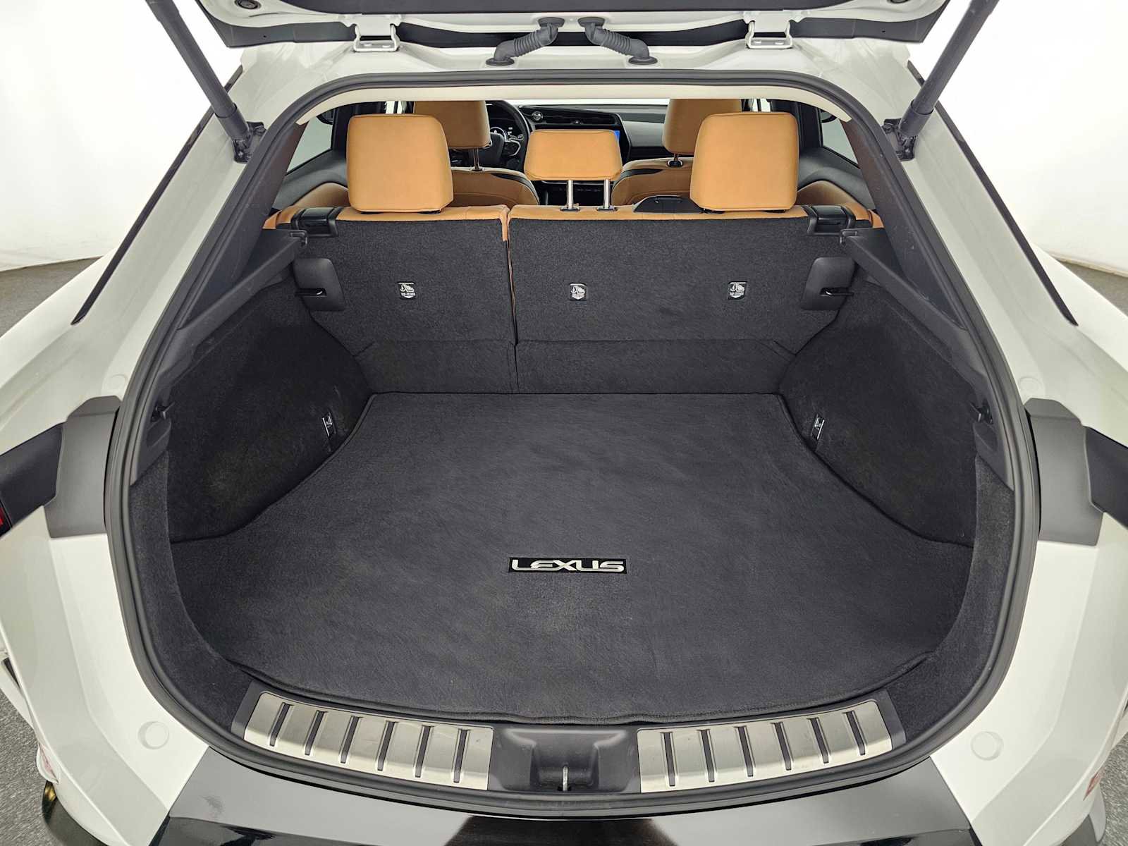 Certified 2023 Lexus RZ 450e Premium w/ Technology Package image 14