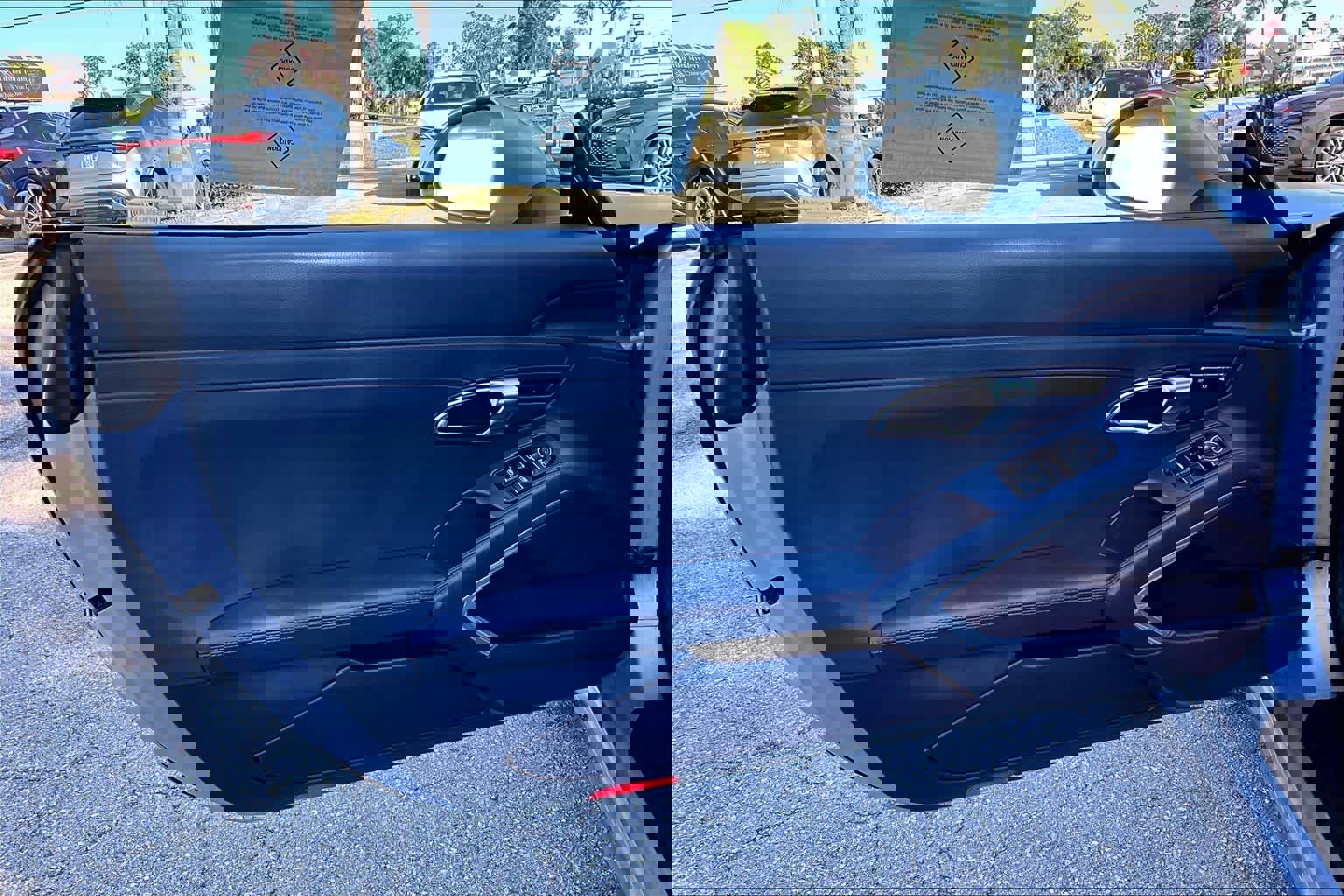 Used 2014 Porsche 911 Carrera 4 image 23