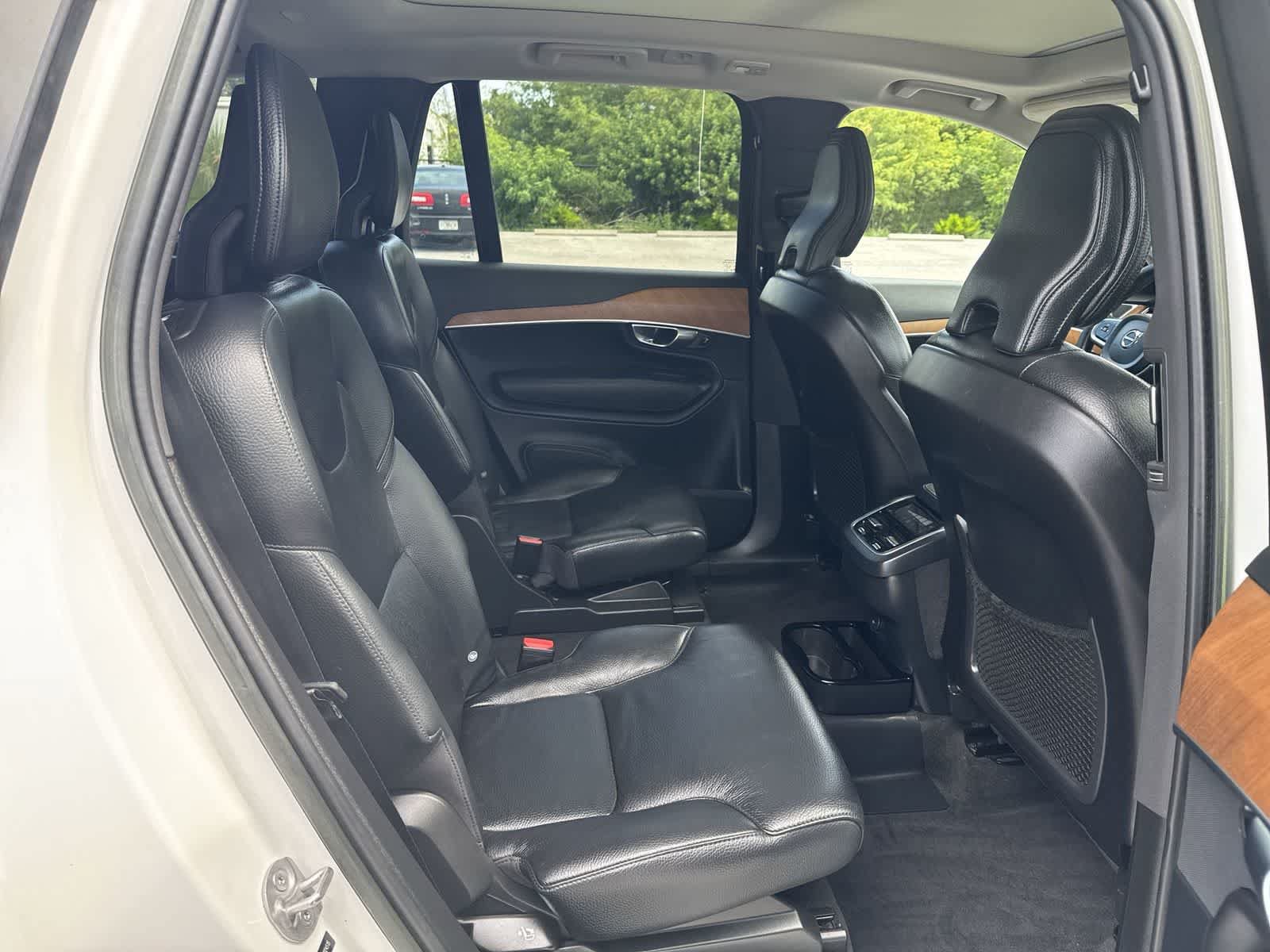 Used 2023 Volvo XC90 B6 Plus w/ Protection Package Premier AWD/4WD image 19