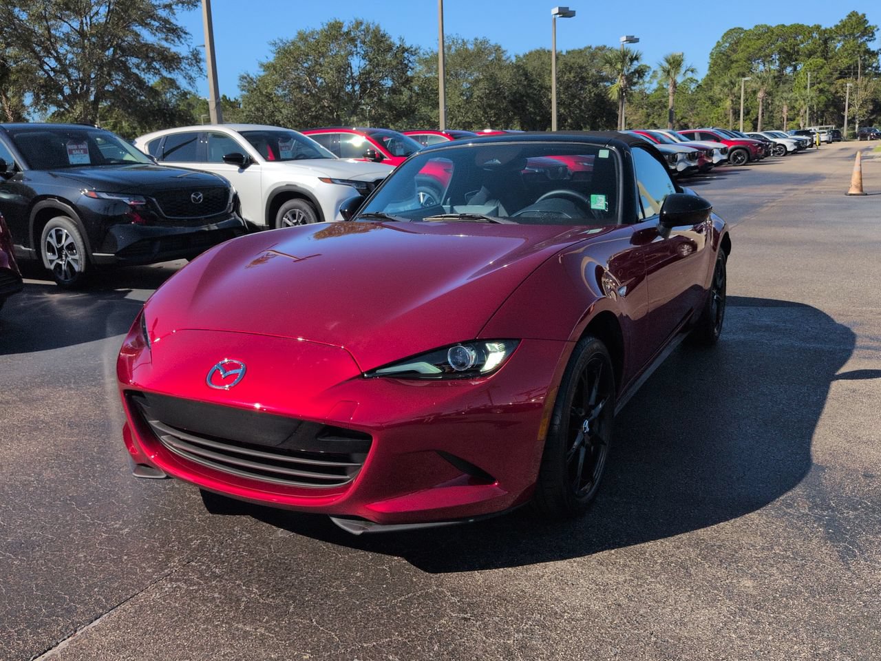Used 2026 MAZDA MX-5 Miata Sport w/ Interior Package RWD image 8