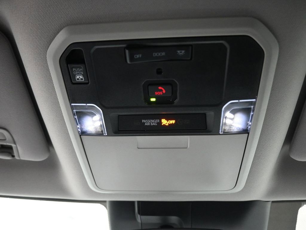 Used 2022 Toyota Tundra SR5 w/ SR5 Convenience Package image 35