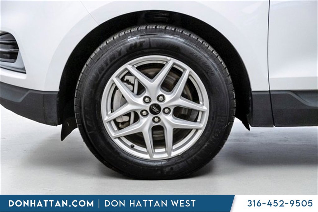 Used 2023 Ford Edge SEL image 41