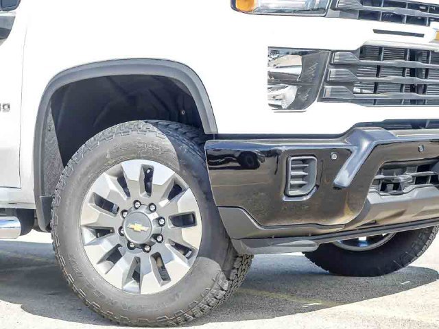 New 2026 Chevrolet Silverado 2500 Custom w/ Custom Value Package AWD/4WD image 4