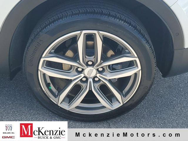 Used 2022 Cadillac XT4 Sport w/ Comfort Package FWD image 32