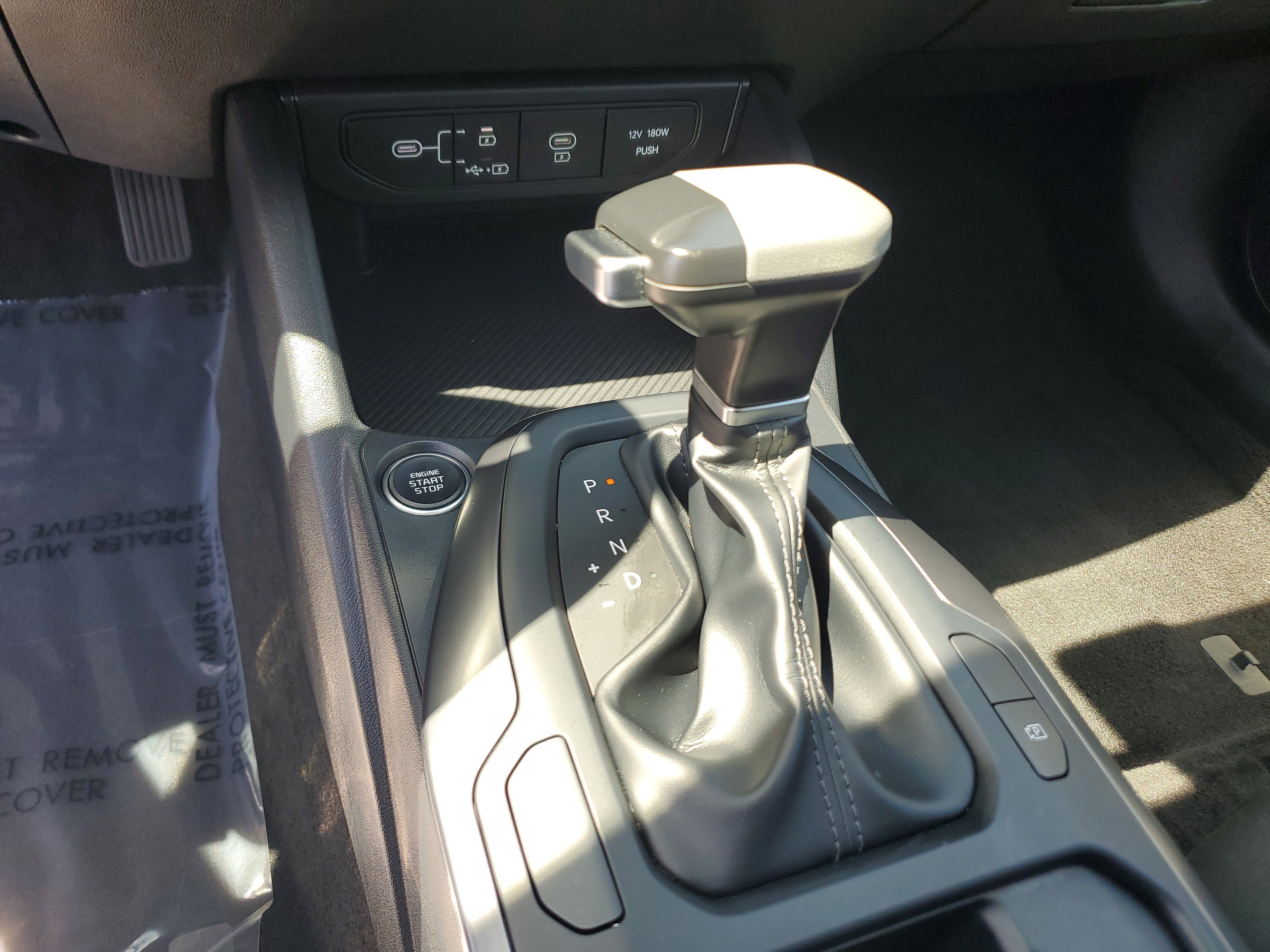 Used 2025 Kia K4 LXS image 22