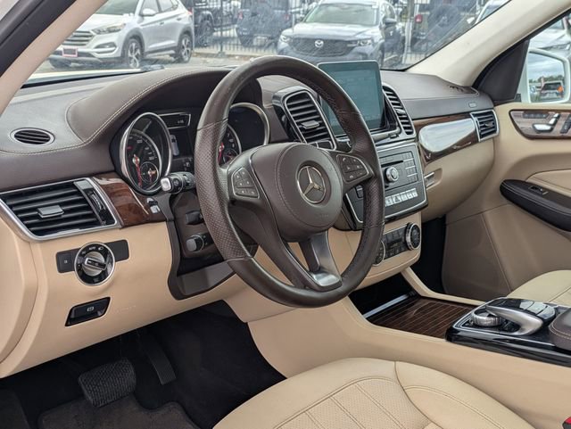 Used 2018 Mercedes-Benz GLS 450 4MATIC image 32
