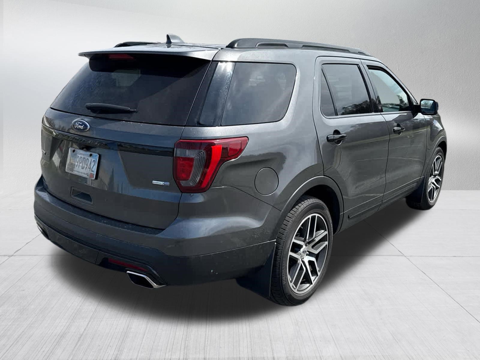 Used 2017 Ford Explorer Sport w/ Equipment Group 401A image 9