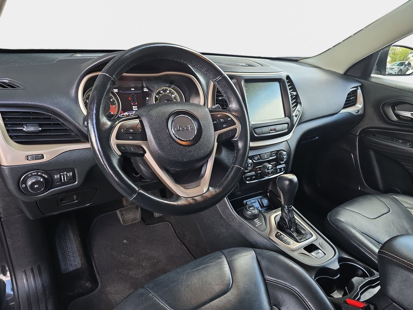 Used 2014 Jeep Cherokee Limited w/ Trailer Tow Group AWD/4WD image 18