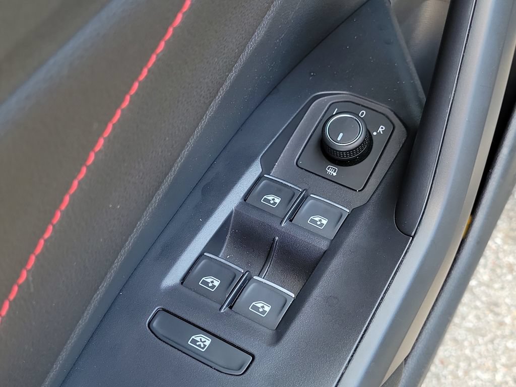 Used 2024 Volkswagen Jetta GLI 40th Anniversary Edition FWD image 18