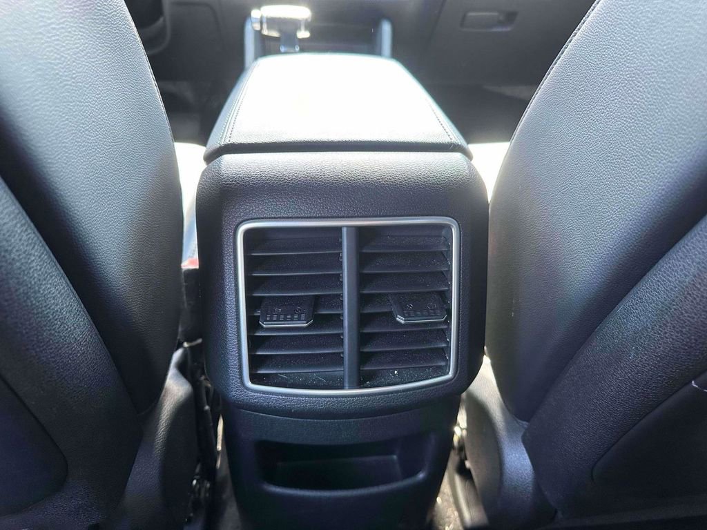 Used 2023 Kia Sportage X-Line AWD/4WD image 11