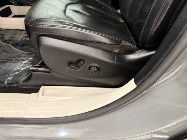 Used 2022 Chrysler Pacifica Touring-L FWD image 13