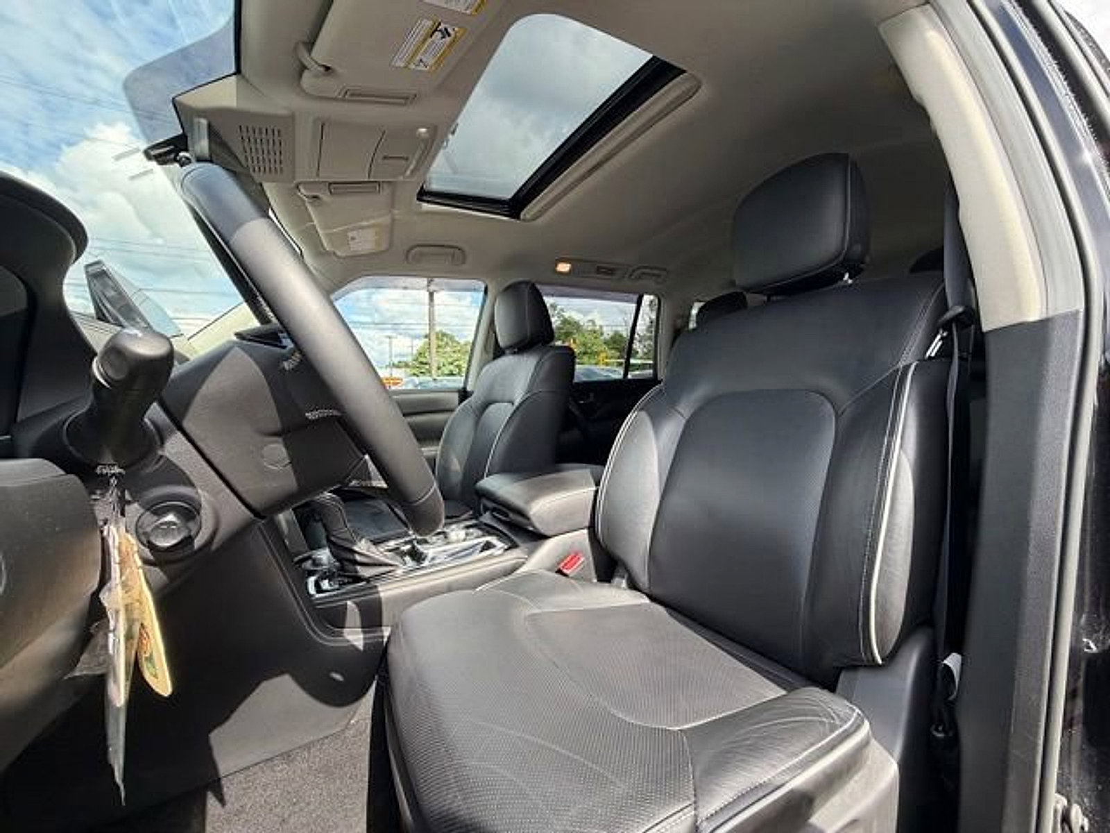Certified 2023 INFINITI QX80 Premium Select w/ Cargo Package AWD/4WD image 22