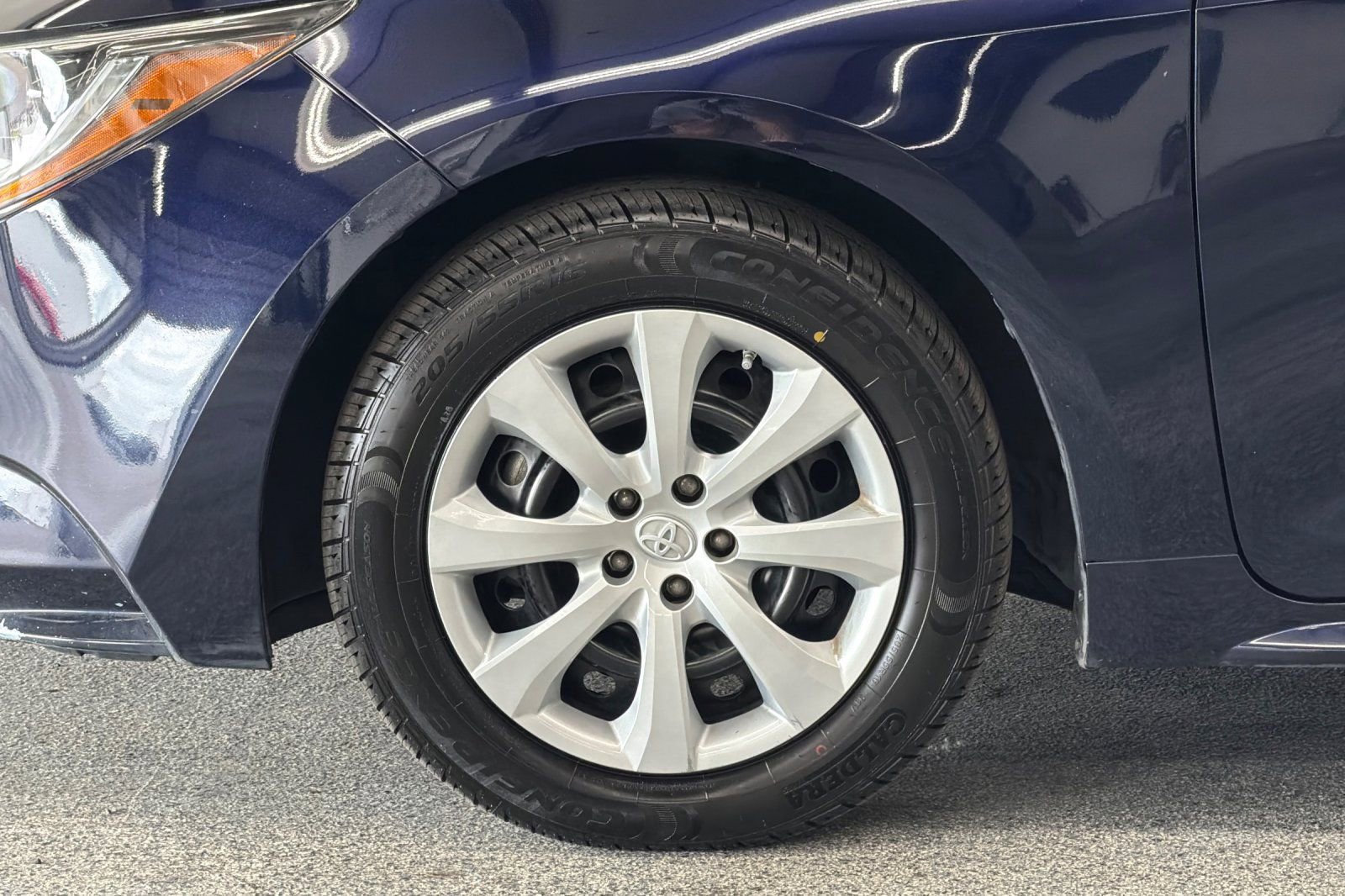 Used 2020 Toyota Corolla LE FWD image 22