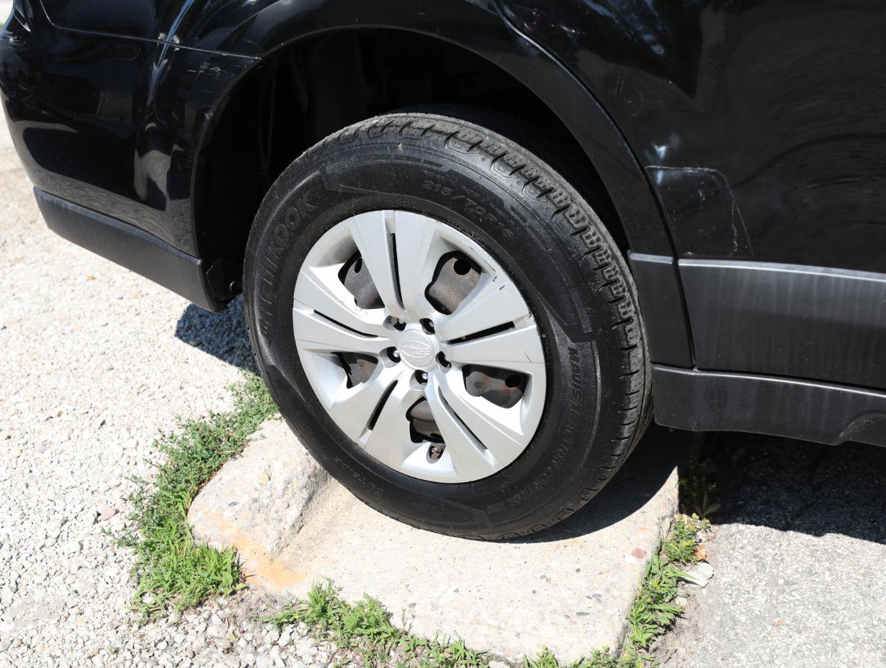 Used 2013 Subaru Outback 2.5i AWD/4WD image 10