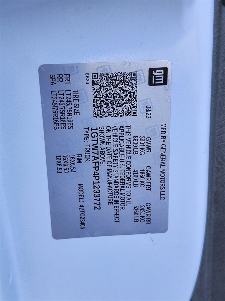 Used 2023 GMC Savana 2500 w/ Driver Convenience Package image 24