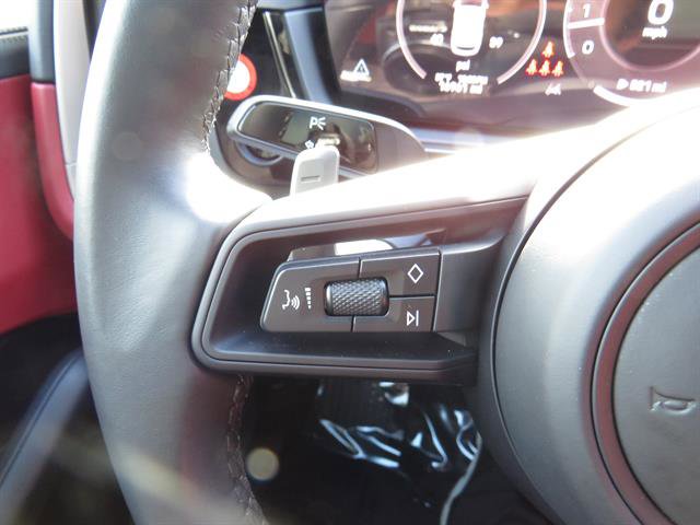 Used 2024 Porsche Cayenne S image 11