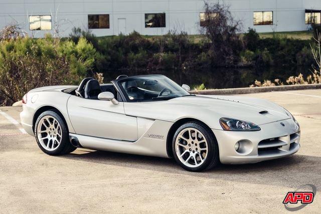Used 2003 Dodge Viper SRT-10 image 35