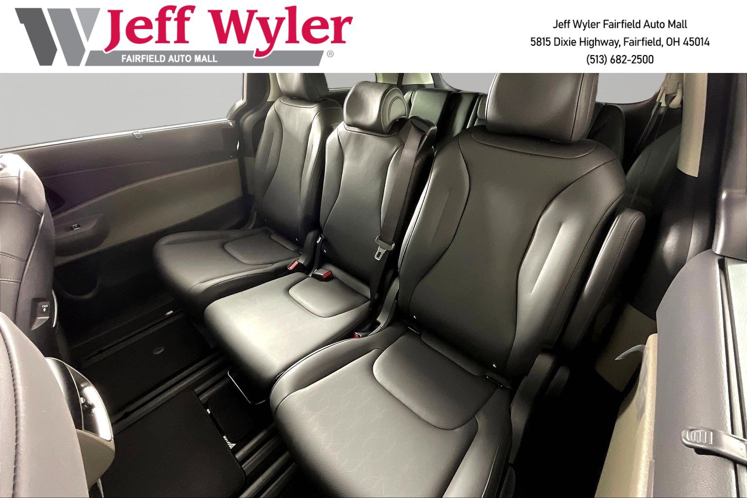 New 2026 Kia Carnival EX FWD image 17