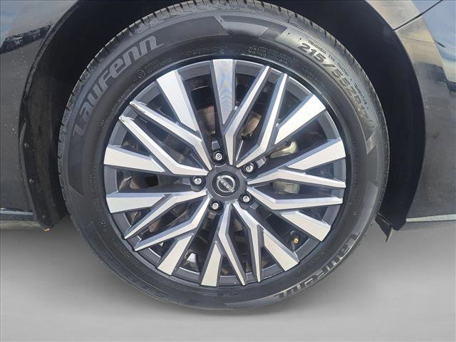 Used 2025 Nissan Altima 2.5 SV image 20