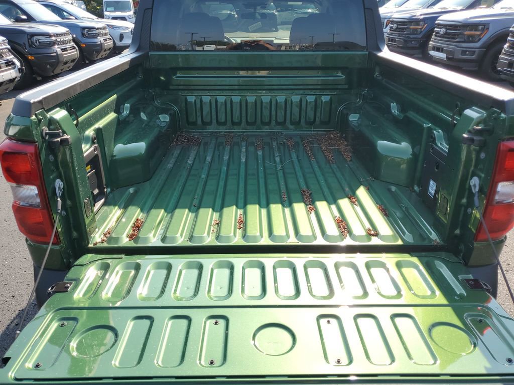 New 2025 Ford Maverick XLT w/ XLT Luxury Package image 29