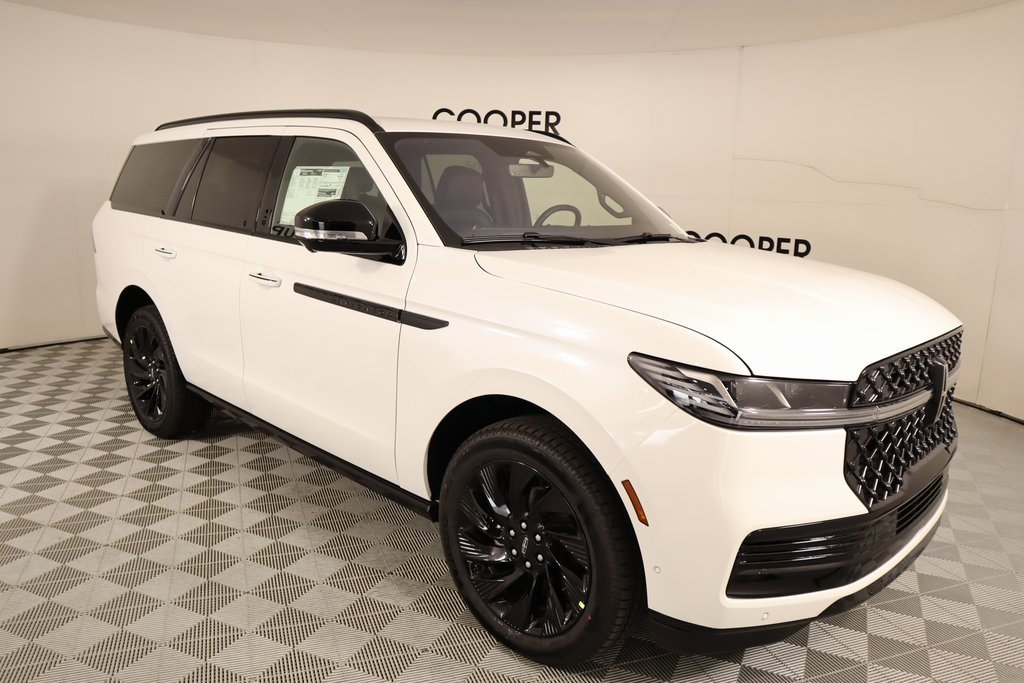 New 2025 Lincoln Navigator Reserve w/ Jet Appearance Package