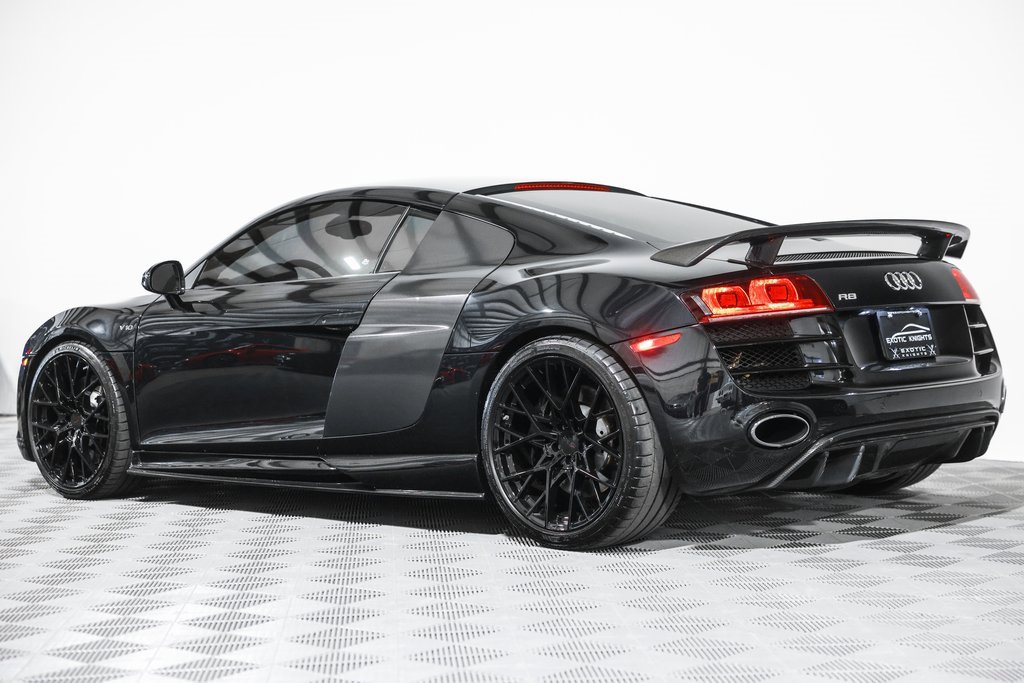 Used 2012 Audi R8 V10 w/ Enhanced Leather Pkg image 14