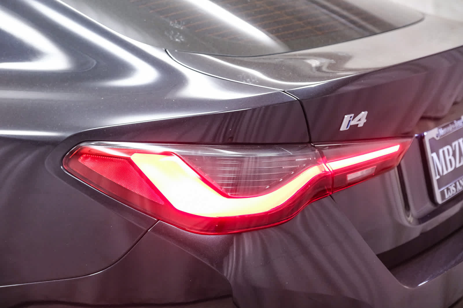 Used 2023 BMW i4 eDrive40 w/ Premium Package RWD image 7