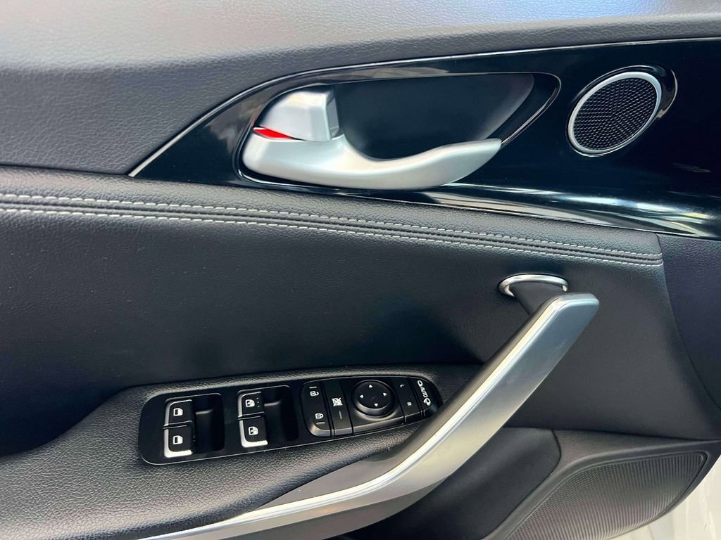 Used 2021 Kia Stinger GT-Line AWD/4WD image 15