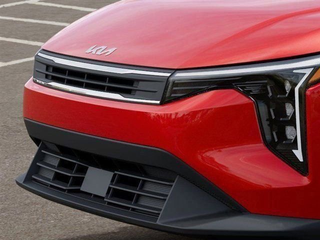 New 2026 Kia K4 FWD image 12