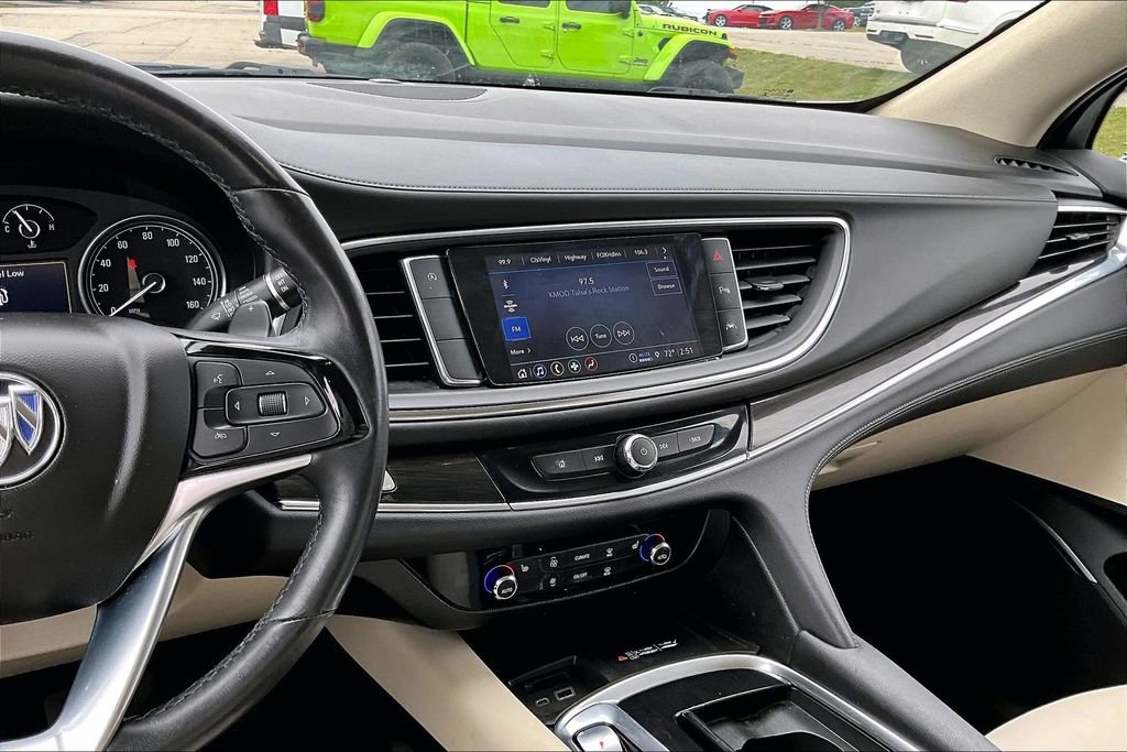 Used 2023 Buick Enclave Essence FWD image 5