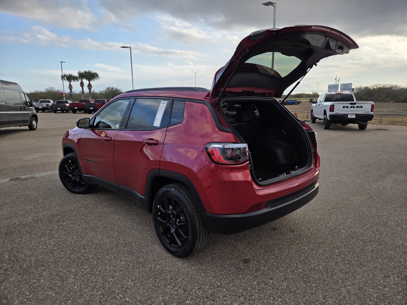 New 2026 Jeep Compass Latitude AWD/4WD image 24