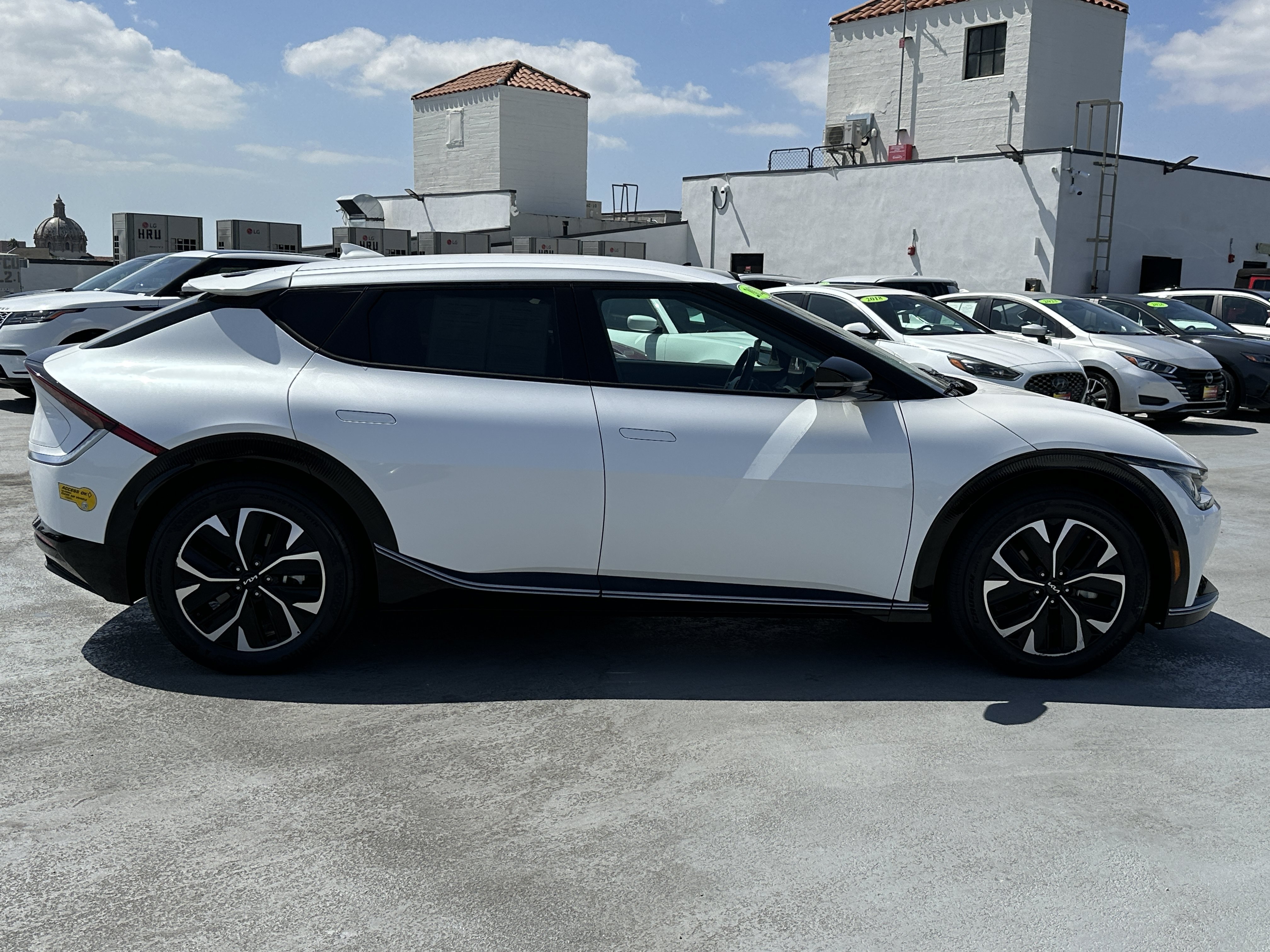 Used 2022 Kia EV6 Wind RWD image 9