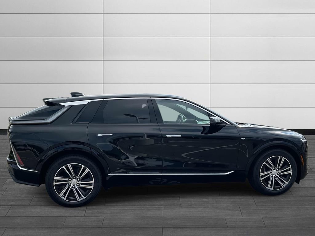 New 2026 Cadillac Lyriq Premium Luxury image 6